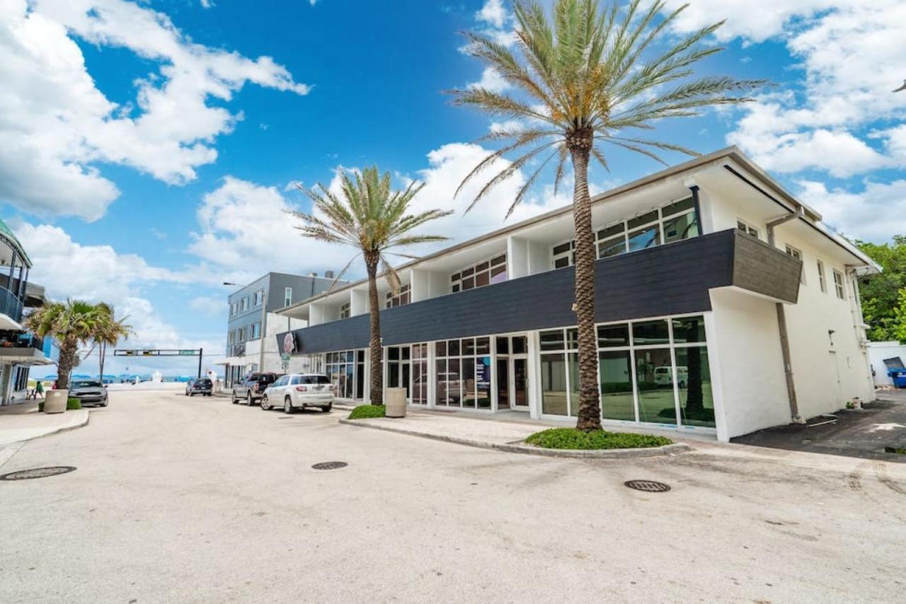 The Purple Pelican Beachfront With Ocean Balcony Unit 1 Fort Lauderdale Eksteriør bilde