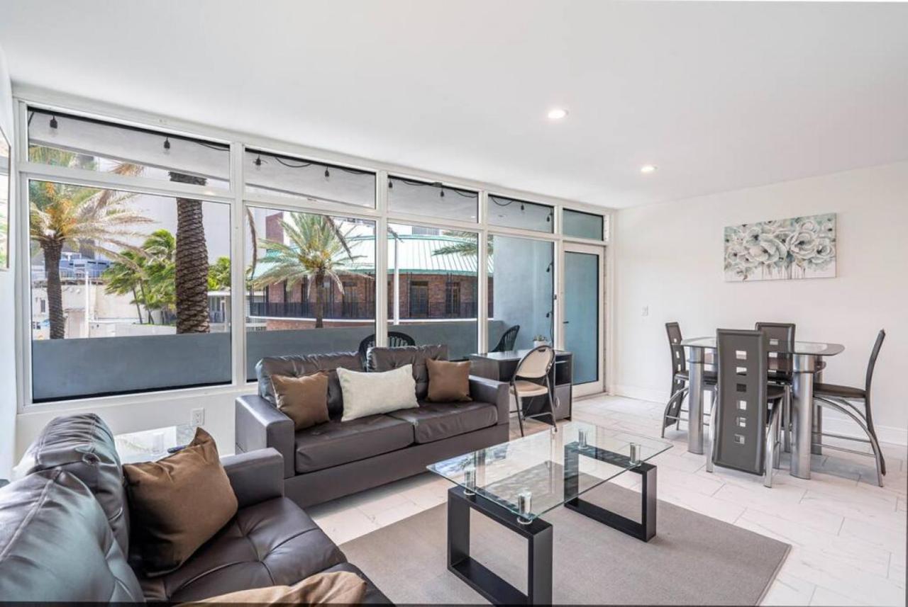 The Purple Pelican Beachfront With Ocean Balcony Unit 1 Fort Lauderdale Eksteriør bilde