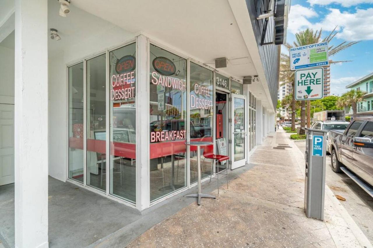 The Purple Pelican Beachfront With Ocean Balcony Unit 1 Fort Lauderdale Eksteriør bilde