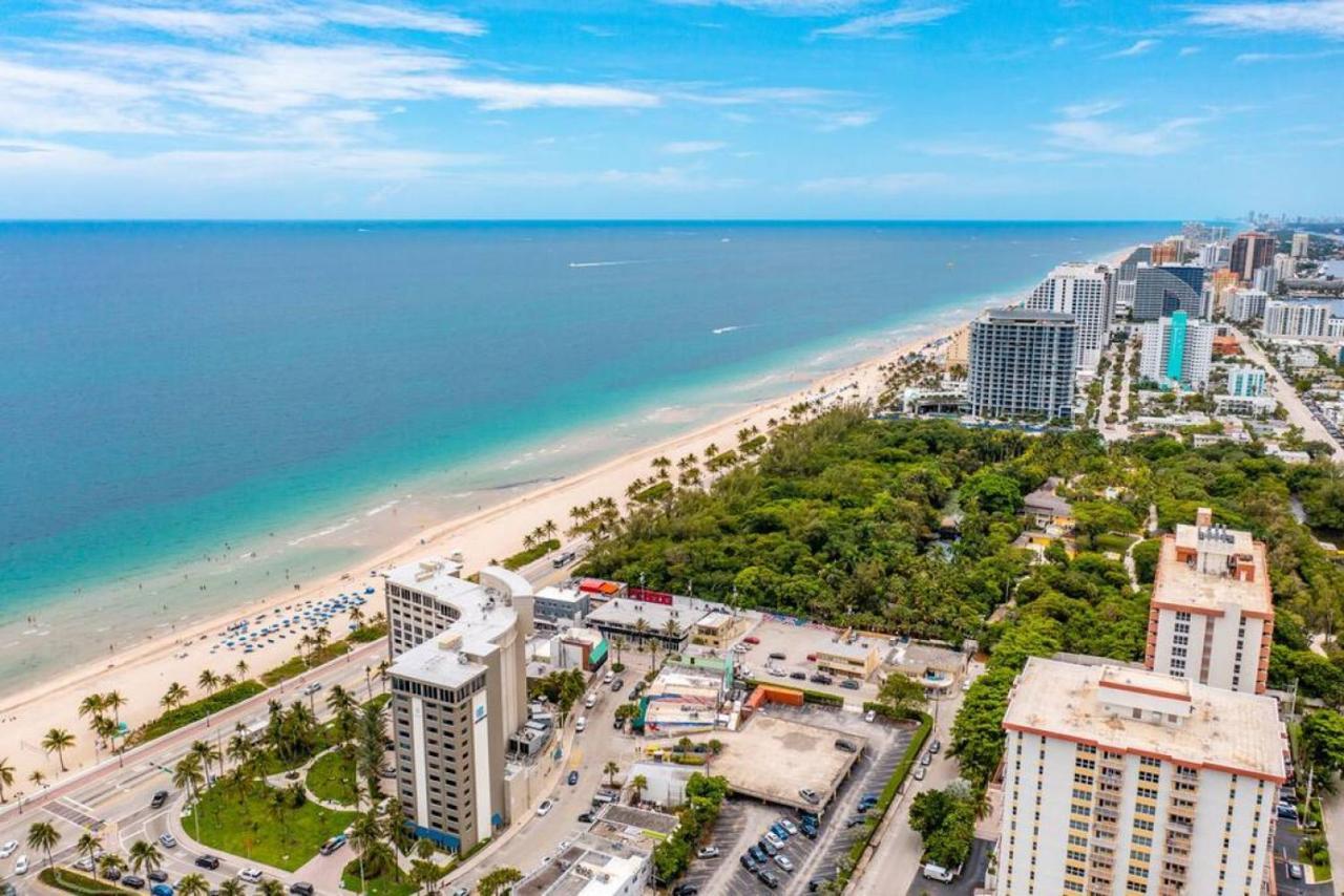 The Purple Pelican Beachfront With Ocean Balcony Unit 1 Fort Lauderdale Eksteriør bilde