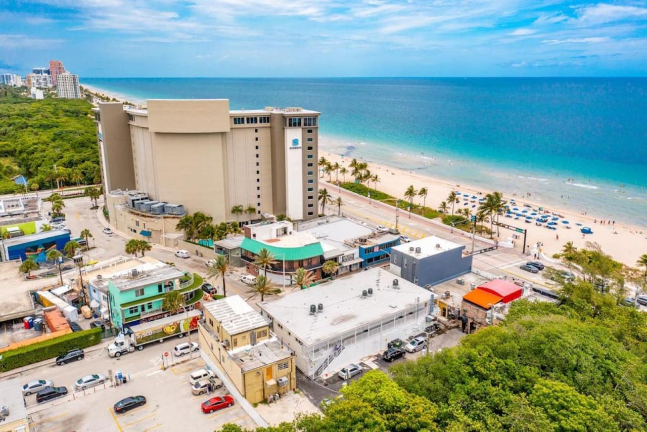 The Purple Pelican Beachfront With Ocean Balcony Unit 1 Fort Lauderdale Eksteriør bilde