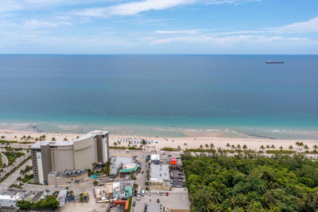 The Purple Pelican Beachfront With Ocean Balcony Unit 1 Fort Lauderdale Eksteriør bilde