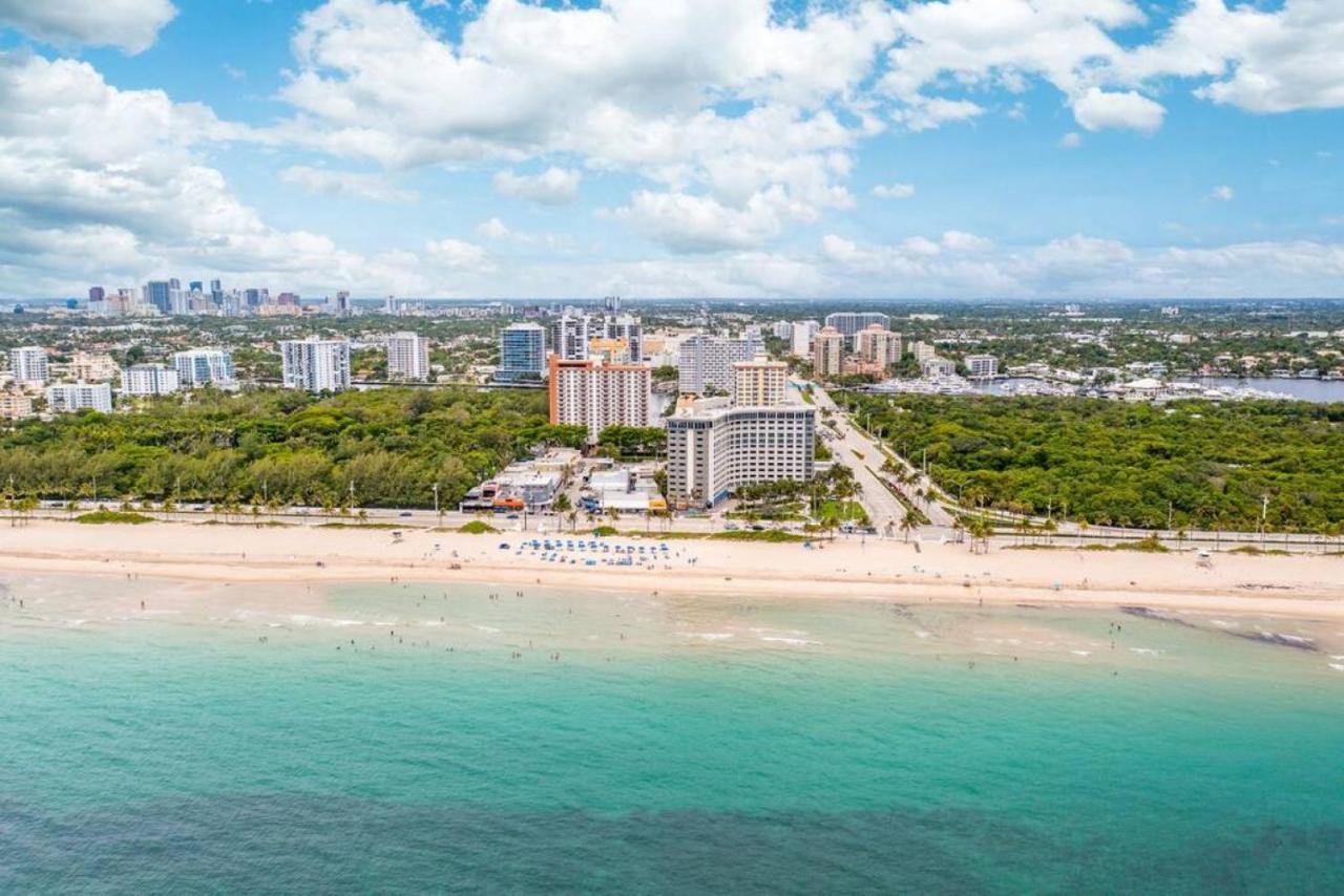 The Purple Pelican Beachfront With Ocean Balcony Unit 1 Fort Lauderdale Eksteriør bilde