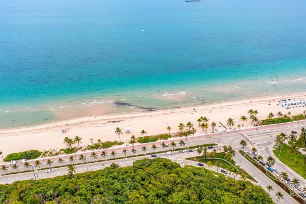 The Purple Pelican Beachfront With Ocean Balcony Unit 1 Fort Lauderdale Eksteriør bilde